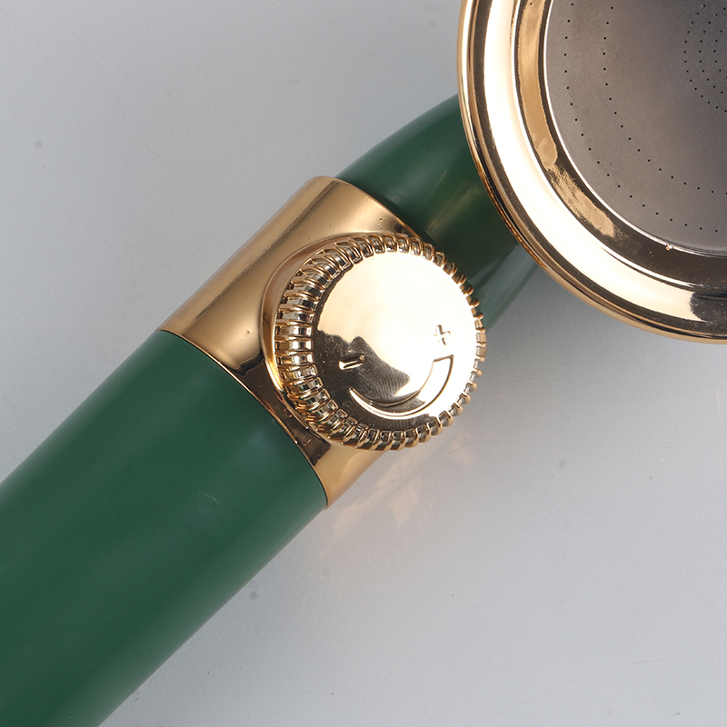 Dòng tắm màu xanh đậm