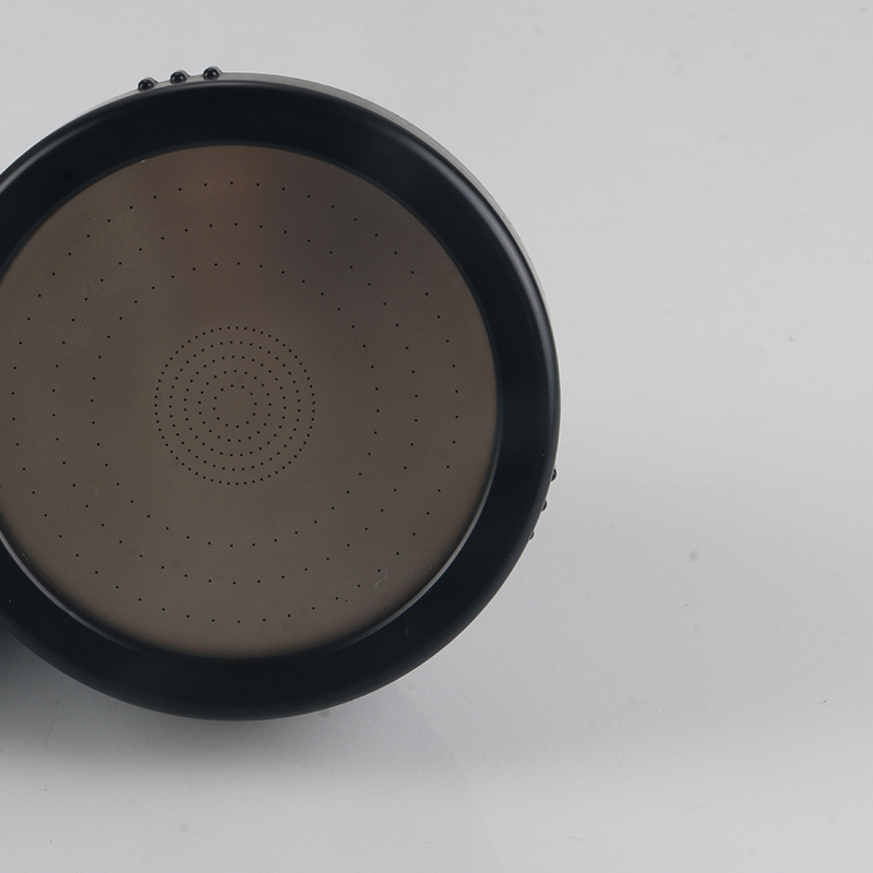 Vòi sen đen Nhật Bản